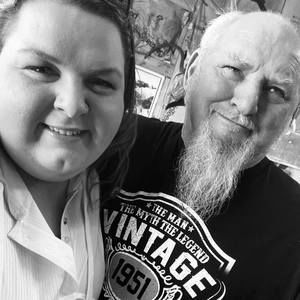 Meet your Posher, Shey